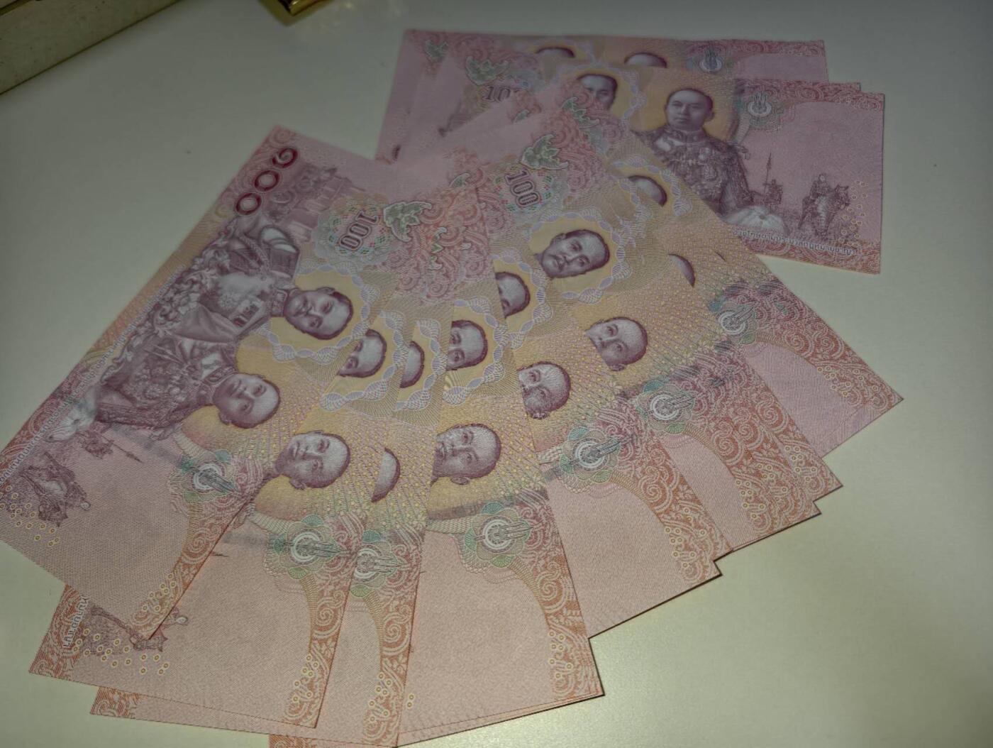 春节钱币瓷器清货捡漏拍场