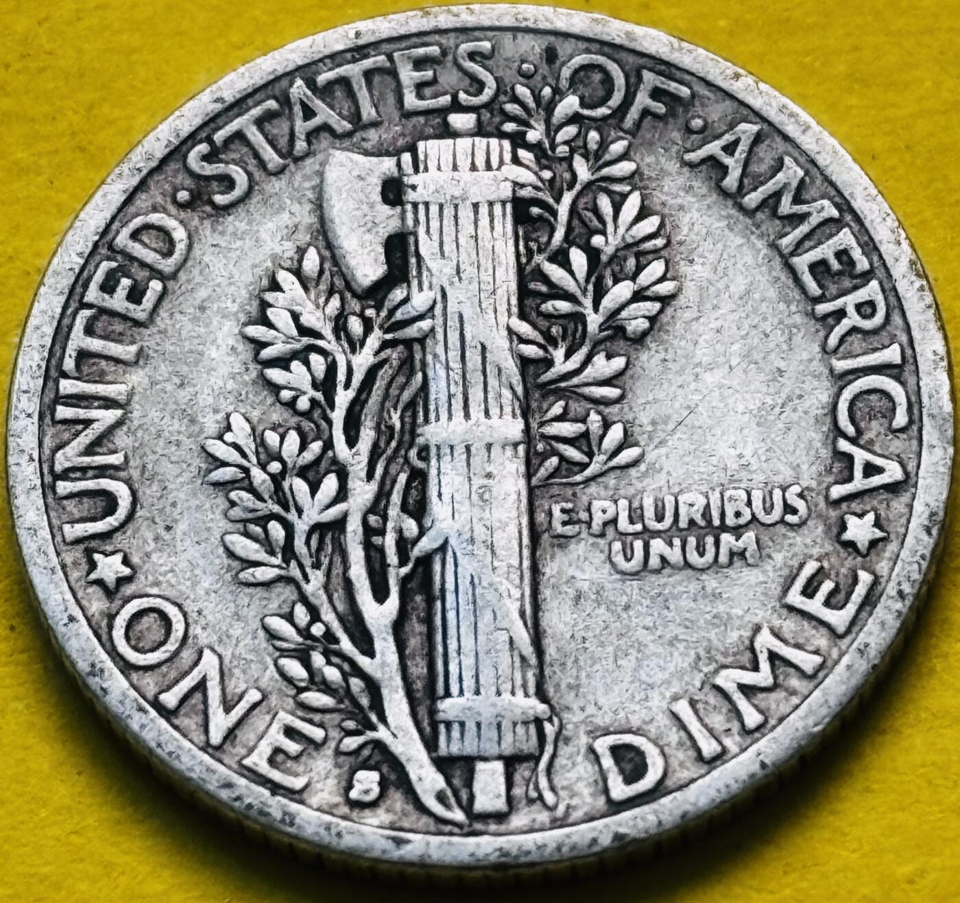 文馨钱币收藏第 293 场，春节前最后一期全部发出，将不予寄存，请悉知 1941 年美国墨丘利小飞人 10 美分银币 2.5 克 900 银 S 版