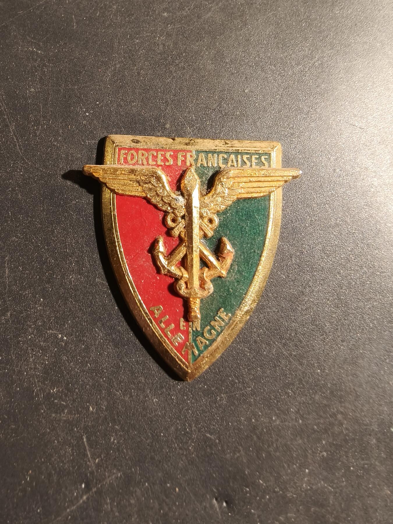 老王徽章第180期 法国驻德法军证章