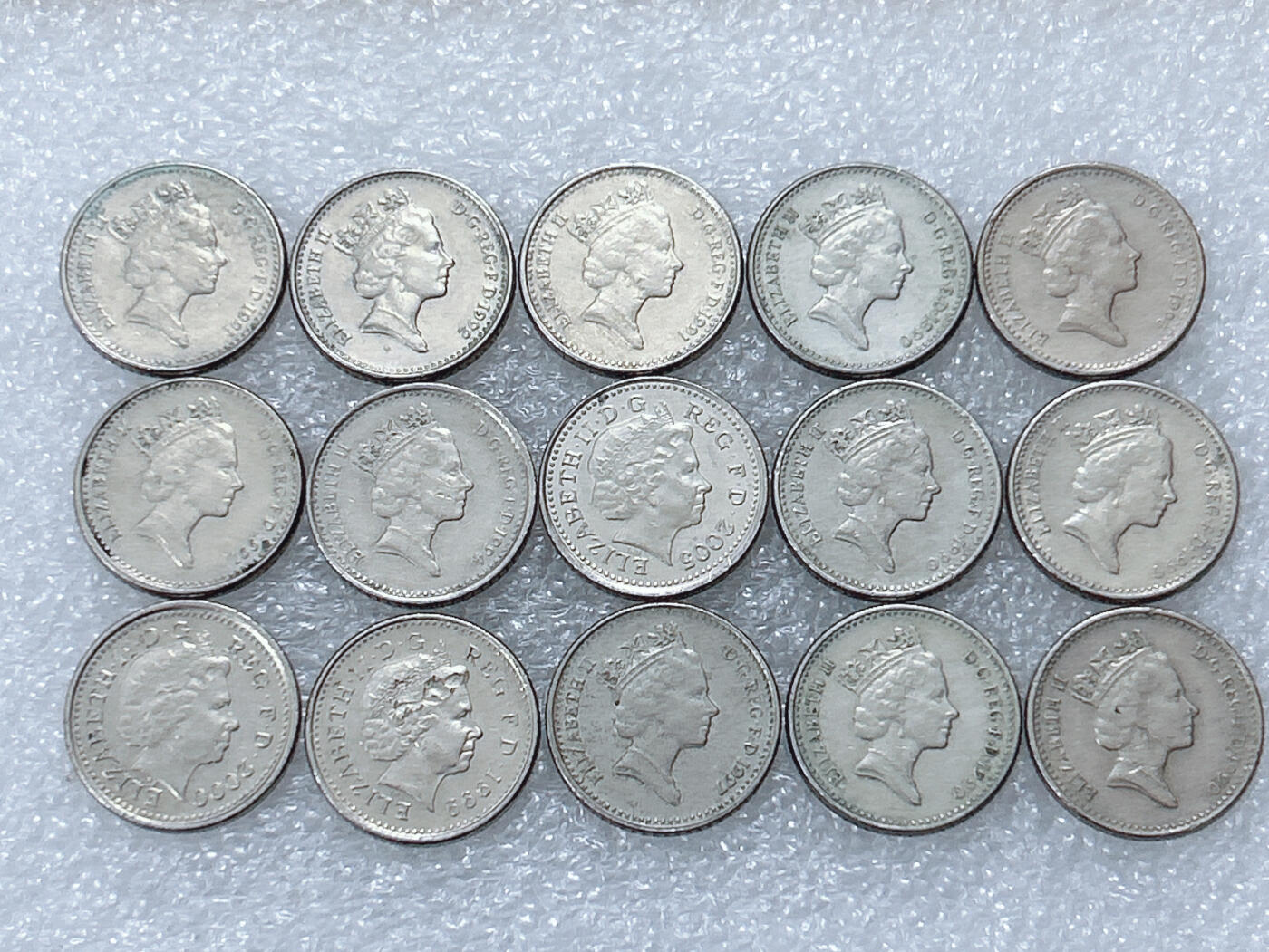 第一海外回流一元起拍收藏 散集专场  第299期 英国5先令硬币 小版 15枚