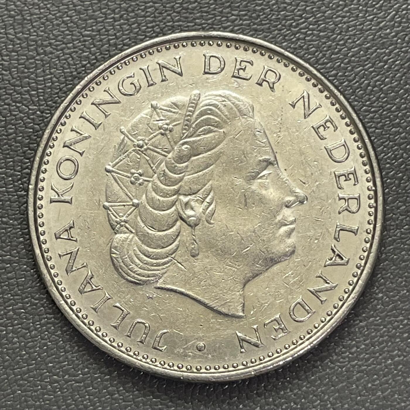 回流0207 荷兰1970年2.5盾 朱丽安娜女王