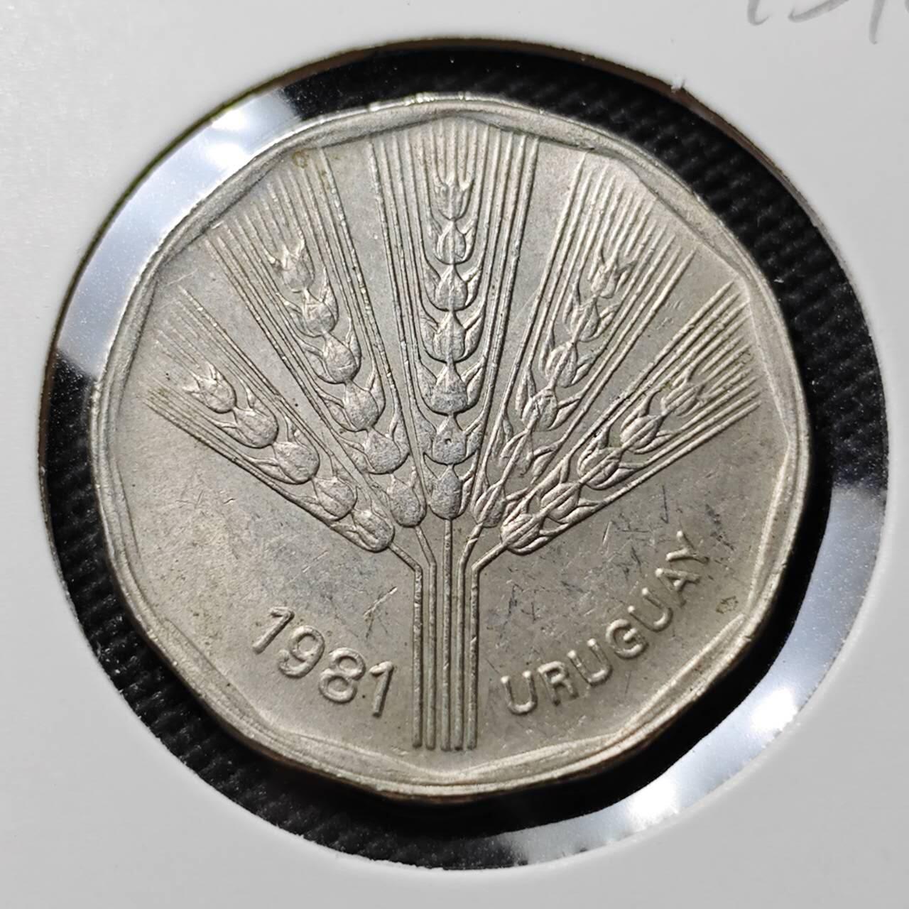 KK钱币收藏小铺  第393期  2月预留时间 周末发货  乌拉圭2比索