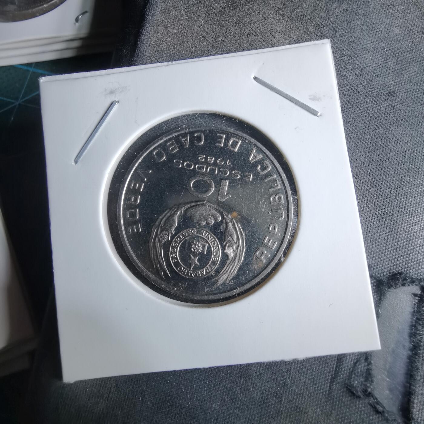 沼泽如烟--第985场 佛得角1982年10埃斯库多