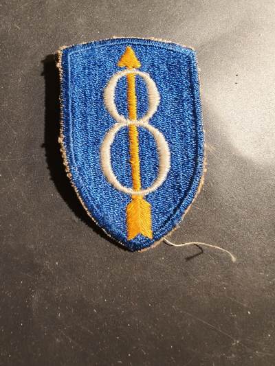 老王徽章第180期 - 美国陆军第8步兵师臂章