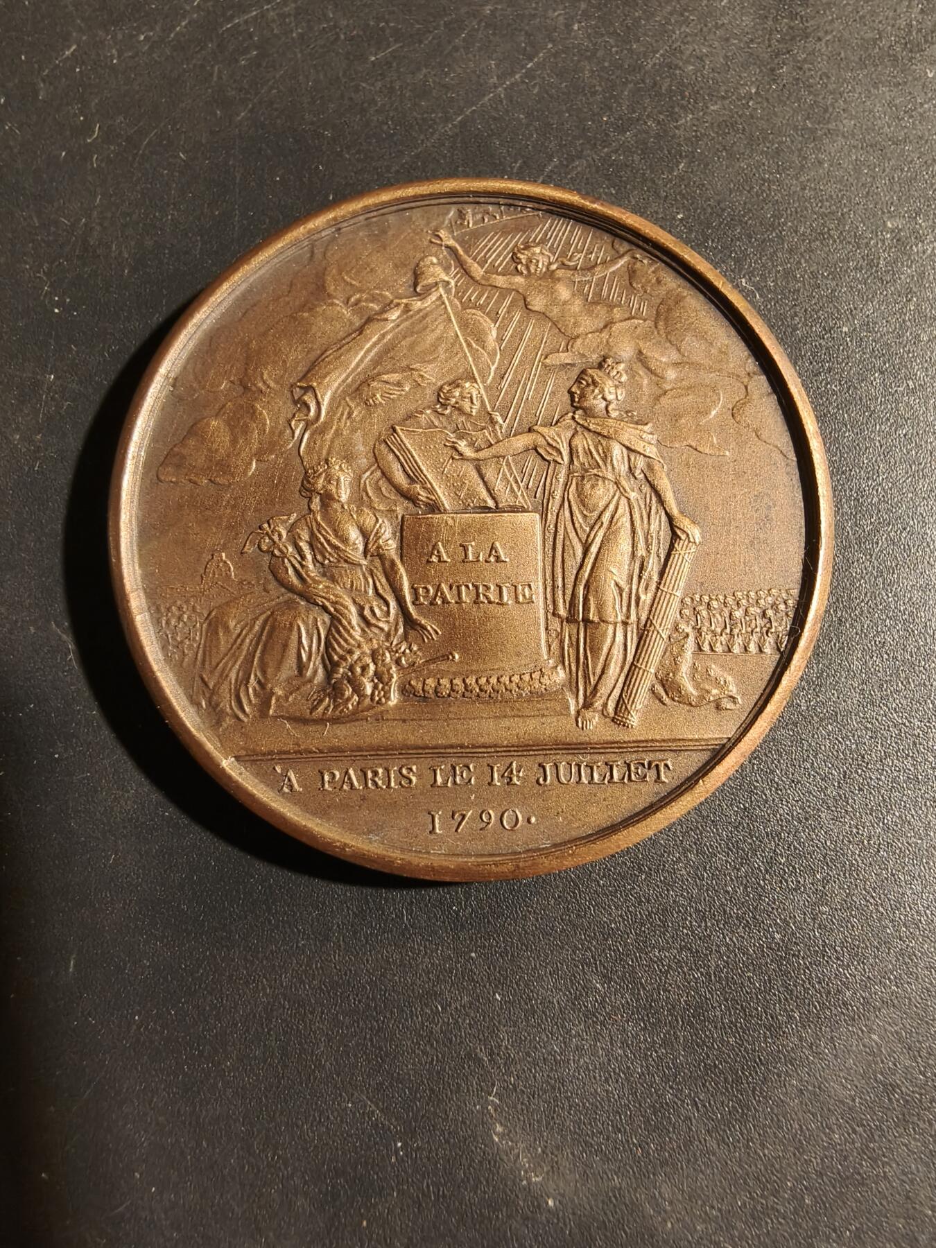 老王徽章第180期 法国1790年法国大革命联盟节大铜章     直径41mm    重量40.4g