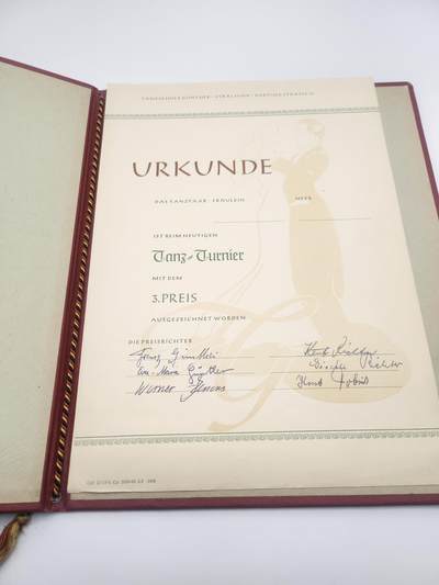 南水社第二次拍卖 东德FDGB艺术团证书（1966年舞蹈学校舞蹈比赛三等奖证书）年轻女性学生得主