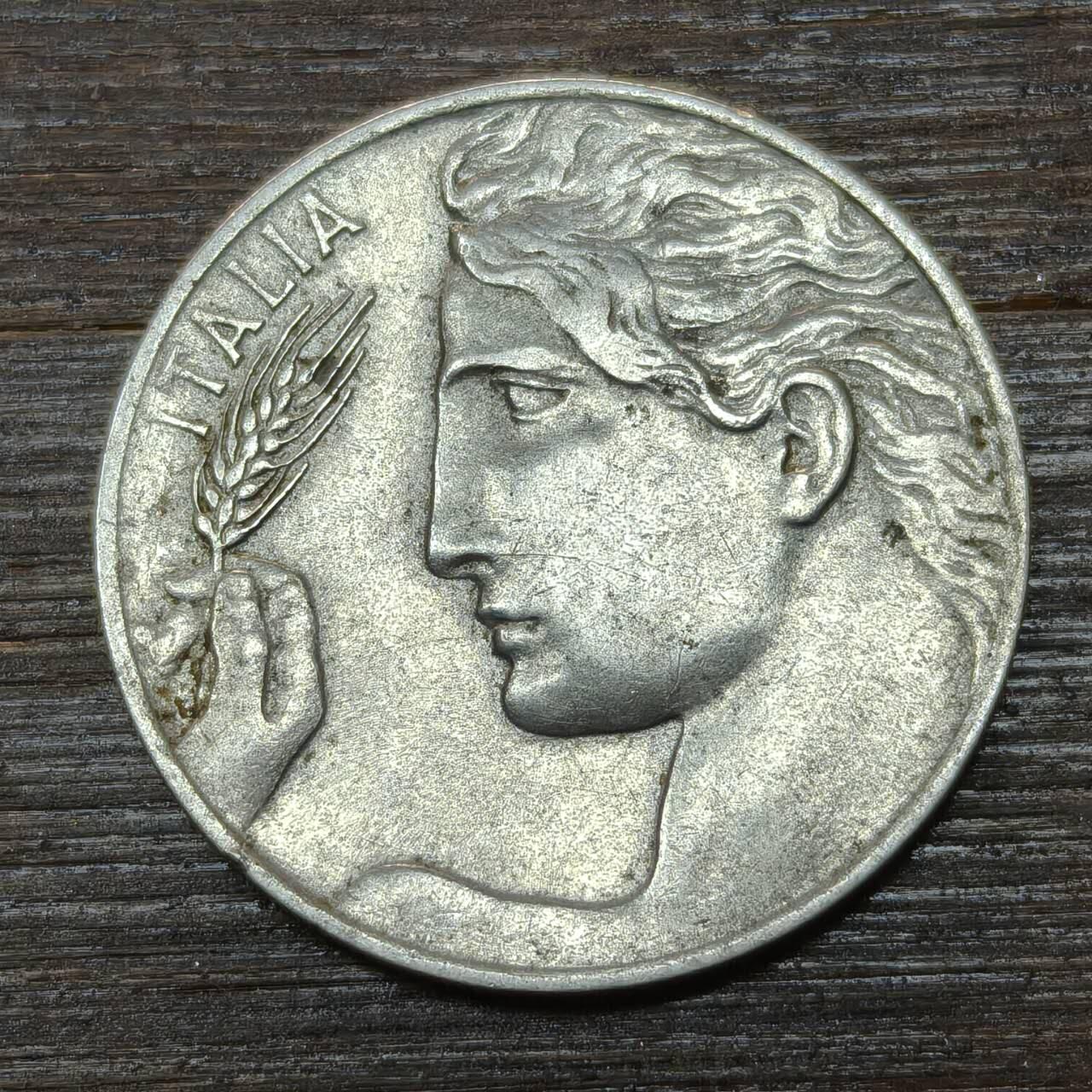 【铜匠收藏】★第146★散币专场 不寄存，30包邮。不满30元，支付5元运费。《接受代拍 代送NGC评级》 78【无寄存】意大利 1922年 20分 镍币 维托里奥埃马努埃莱三世