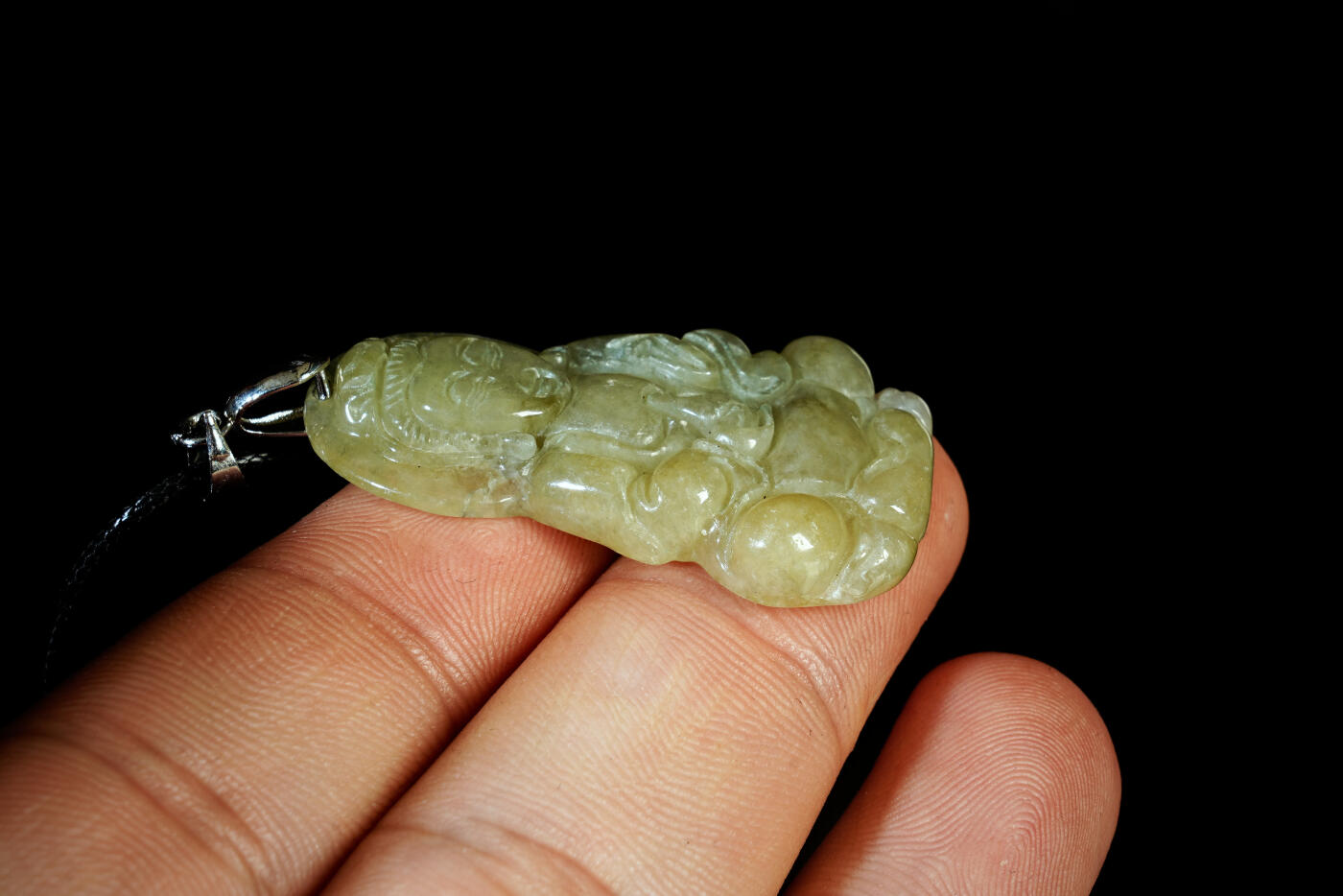 上海都达杂项专场二十一（全场包邮） 天然和田玉精雕《观音》挂件90-86