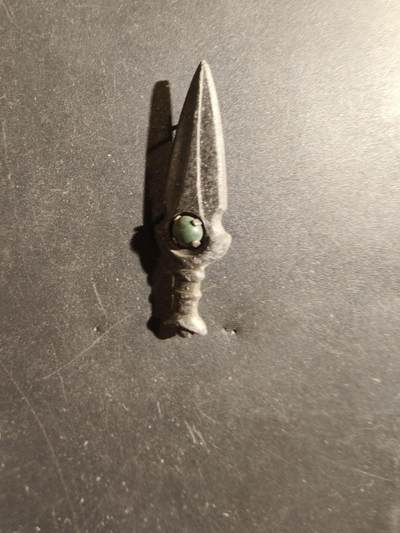 老王徽章第180期 - 德三冬季救济工厂证章