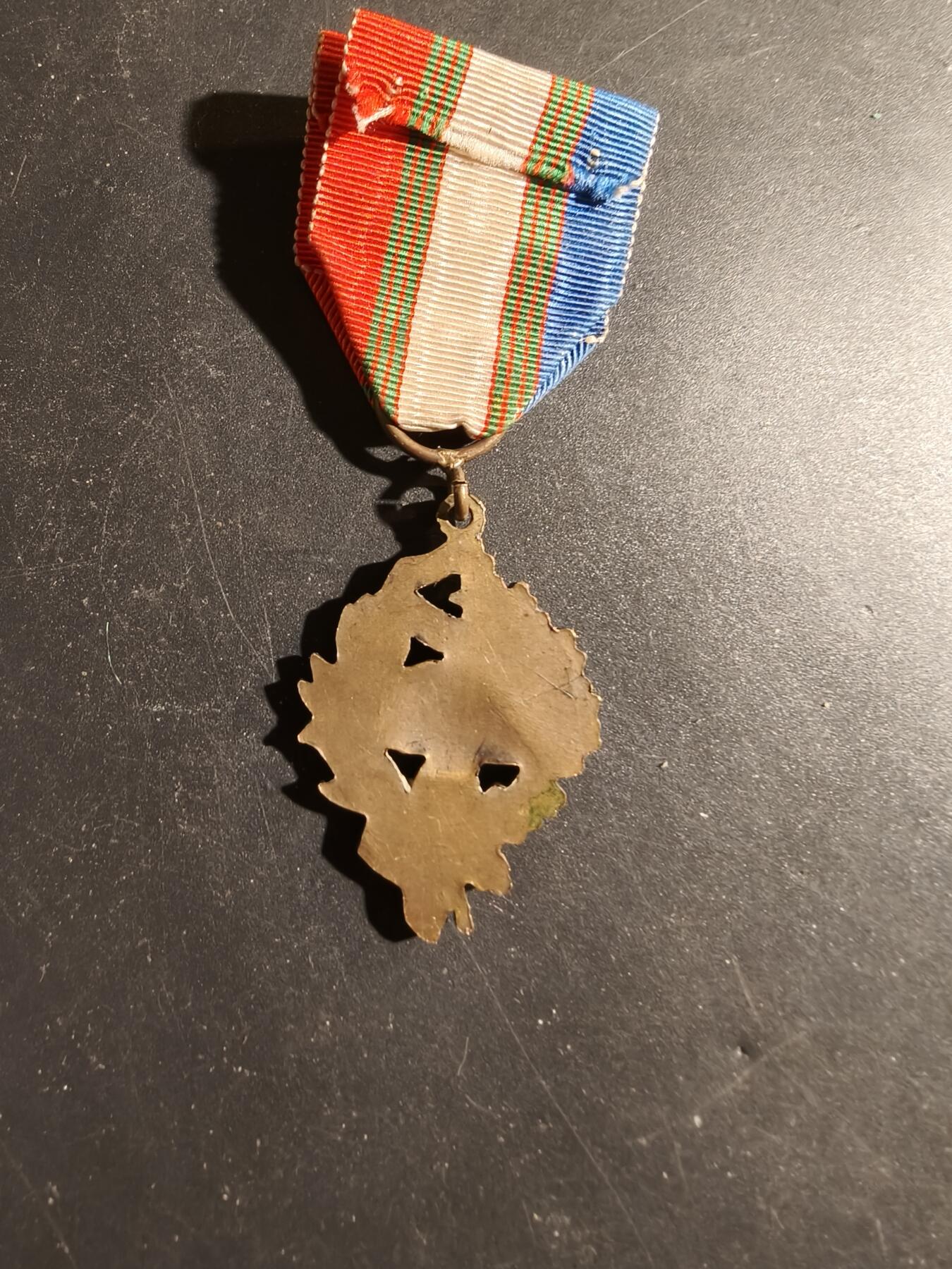 老王徽章第180期 法国一战UNC老兵协会奖章