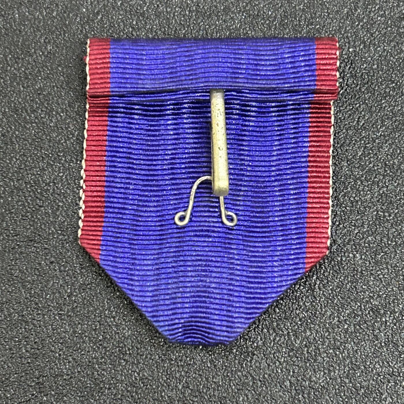 西秦中古拍卖第七十五期 不忘历史·抗战收藏 抗战时期 伪满洲国皇帝访日纪念章绶带