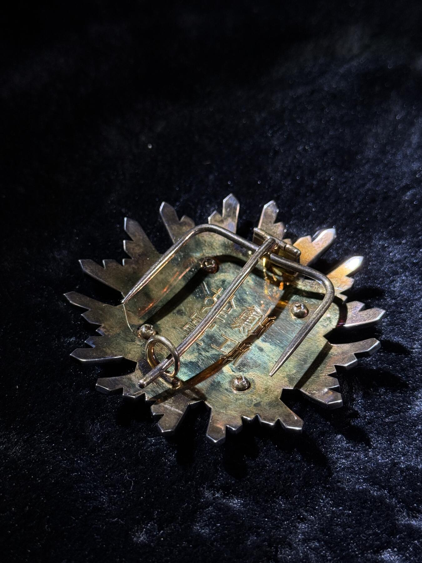 欢庆春节！戎马世界章牌大赏第111期春节大拍 勋二等瑞宝章，盒略齐全，银制