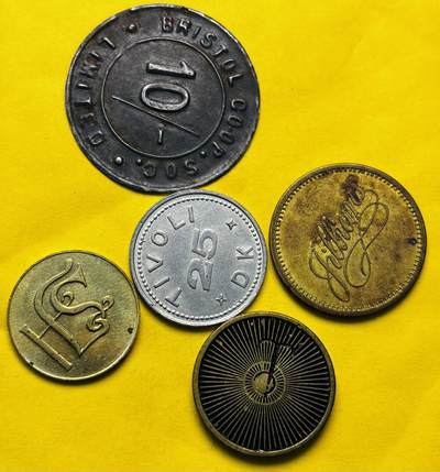 文馨钱币收藏第 293 场，春节前最后一期全部发出，将不予寄存，请悉知 - 各种代用币一组 5 枚