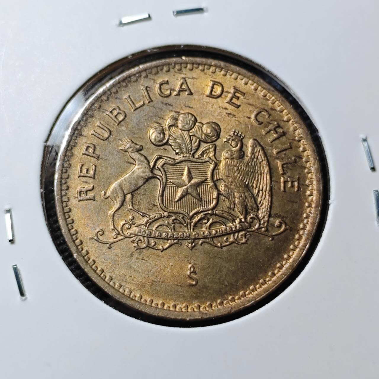 KK钱币收藏小铺  第393期  2月预留时间 周末发货  1996智利100比索铜币 好品