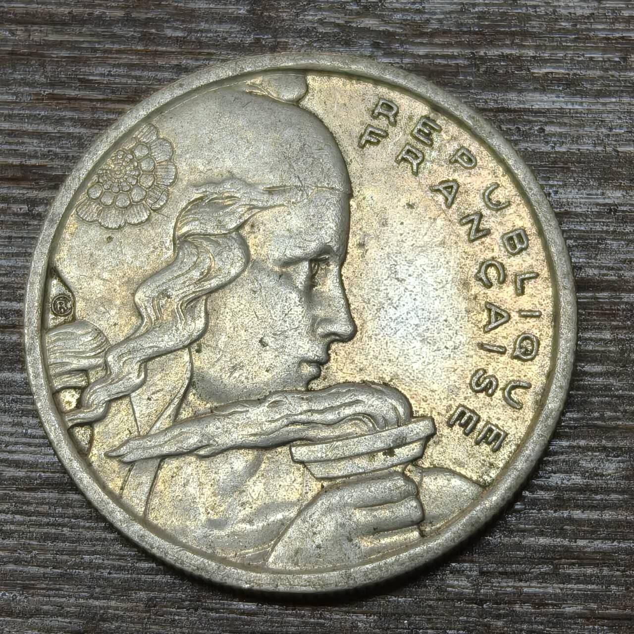 【铜匠收藏】★第146★散币专场 不寄存，30包邮。不满30元，支付5元运费。《接受代拍 代送NGC评级》 50【无寄存】1957年 法国 100法郎