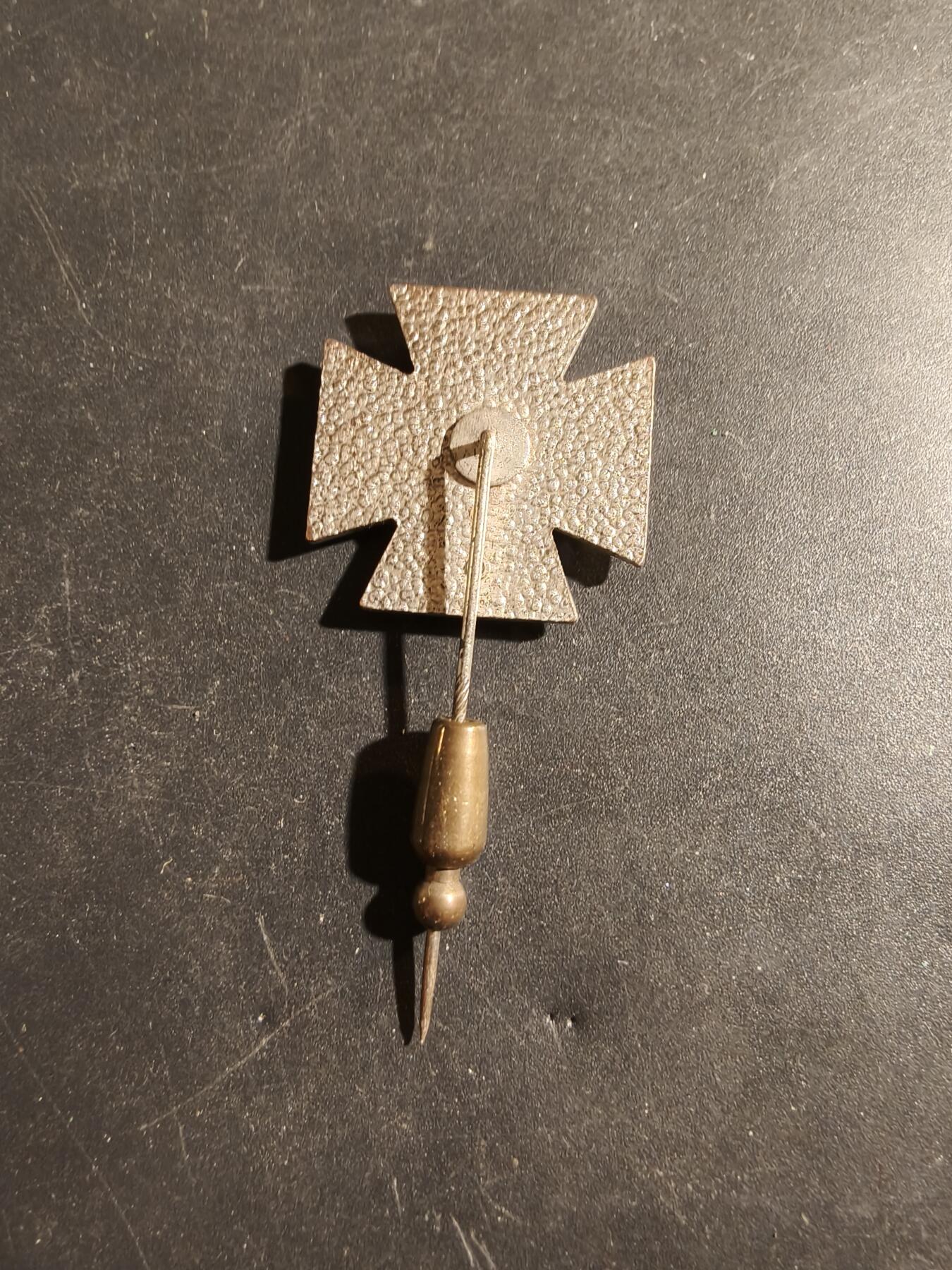 老王徽章第180期 德国基夫霍伊泽老兵协会针插