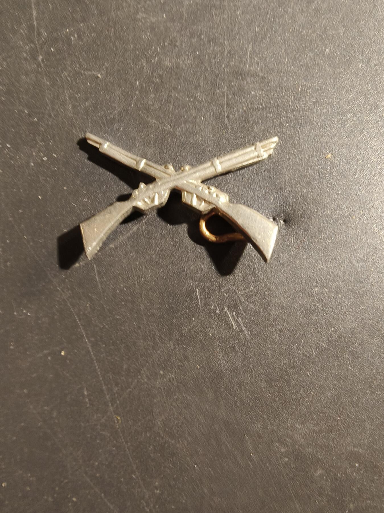 老王徽章第180期 比利时步兵领章