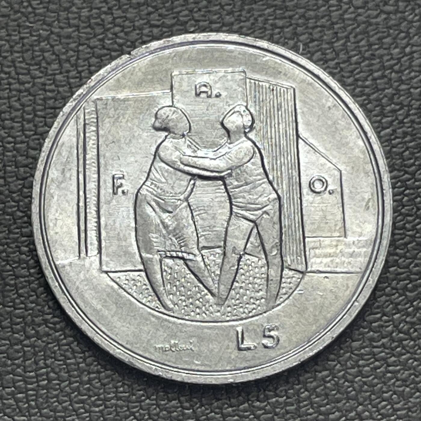 回流0207 较少 全新圣马力诺1976年5里拉FAO纪念币