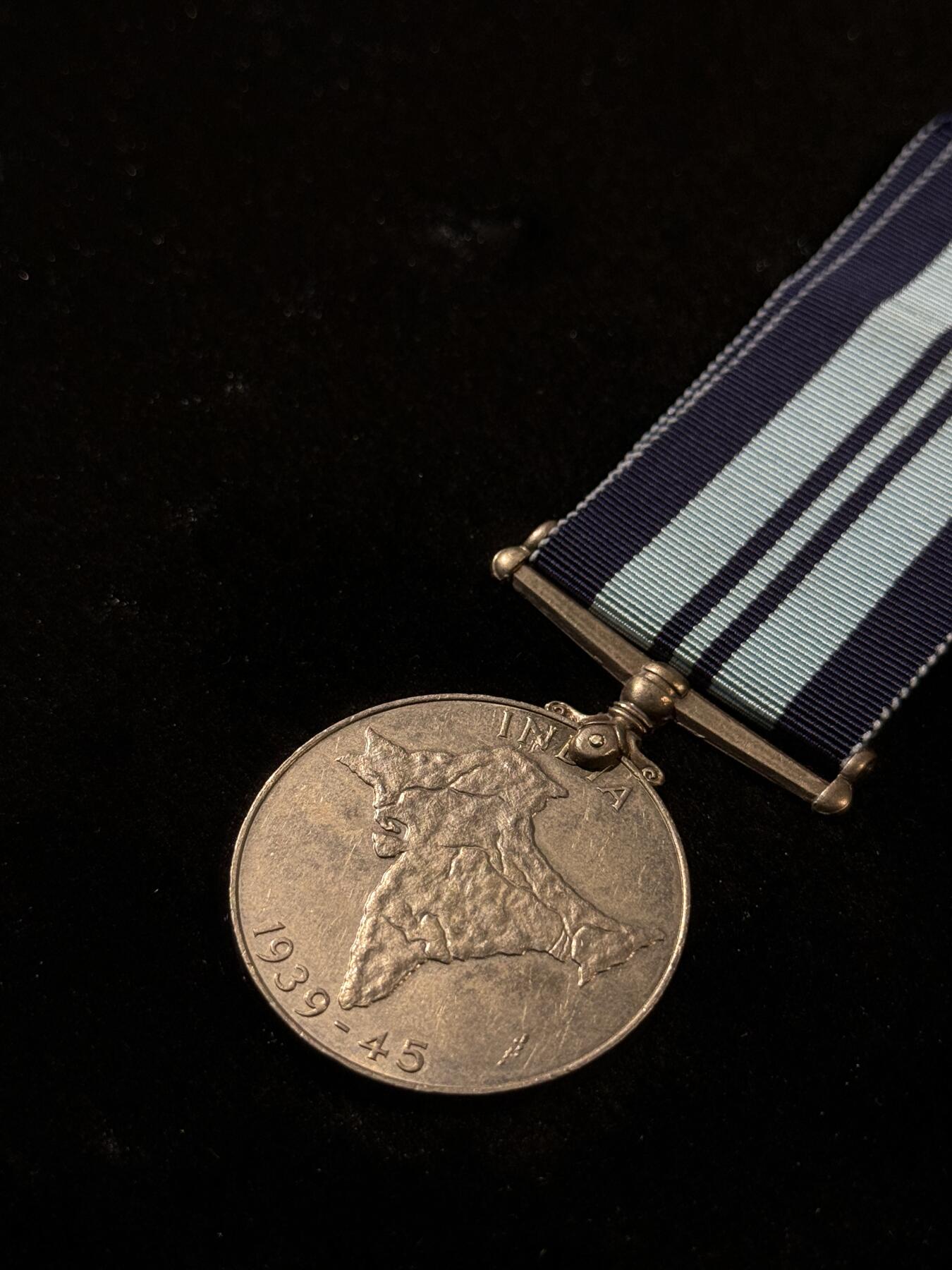 欢庆春节！戎马世界章牌大赏第111期春节大拍 英国二战印度服役奖章