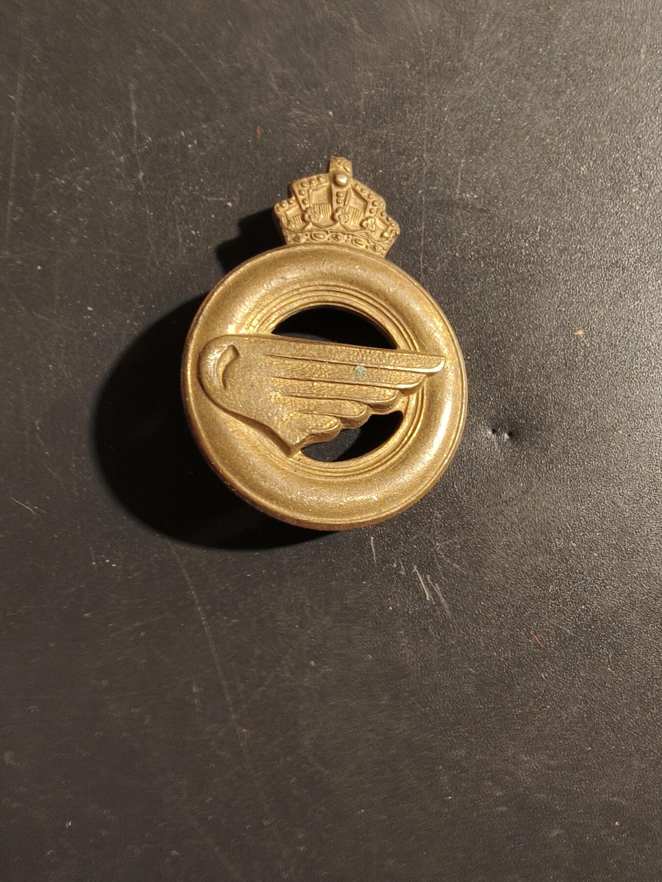 老王徽章第180期 比利时皇家陆军服务军团贝雷帽徽