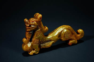 上海都达杂项专场二十一（全场包邮） - 古玉玉龙抱珠90-64