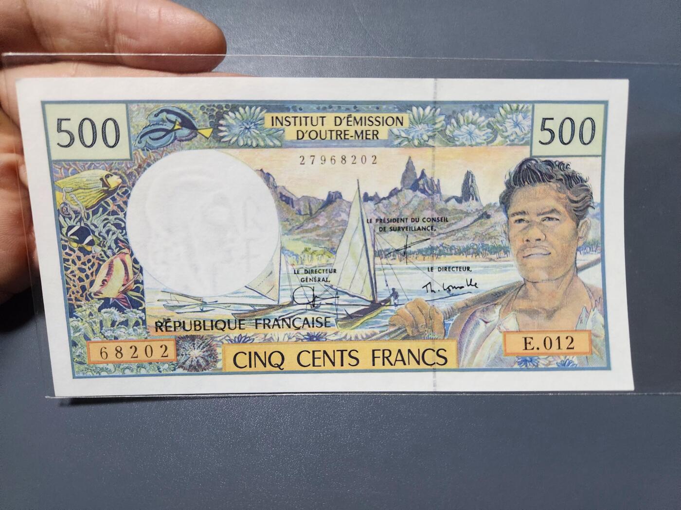 2月5号晚上8点 外国纸币自动截拍第18场 法属太平洋500 签名3 新品