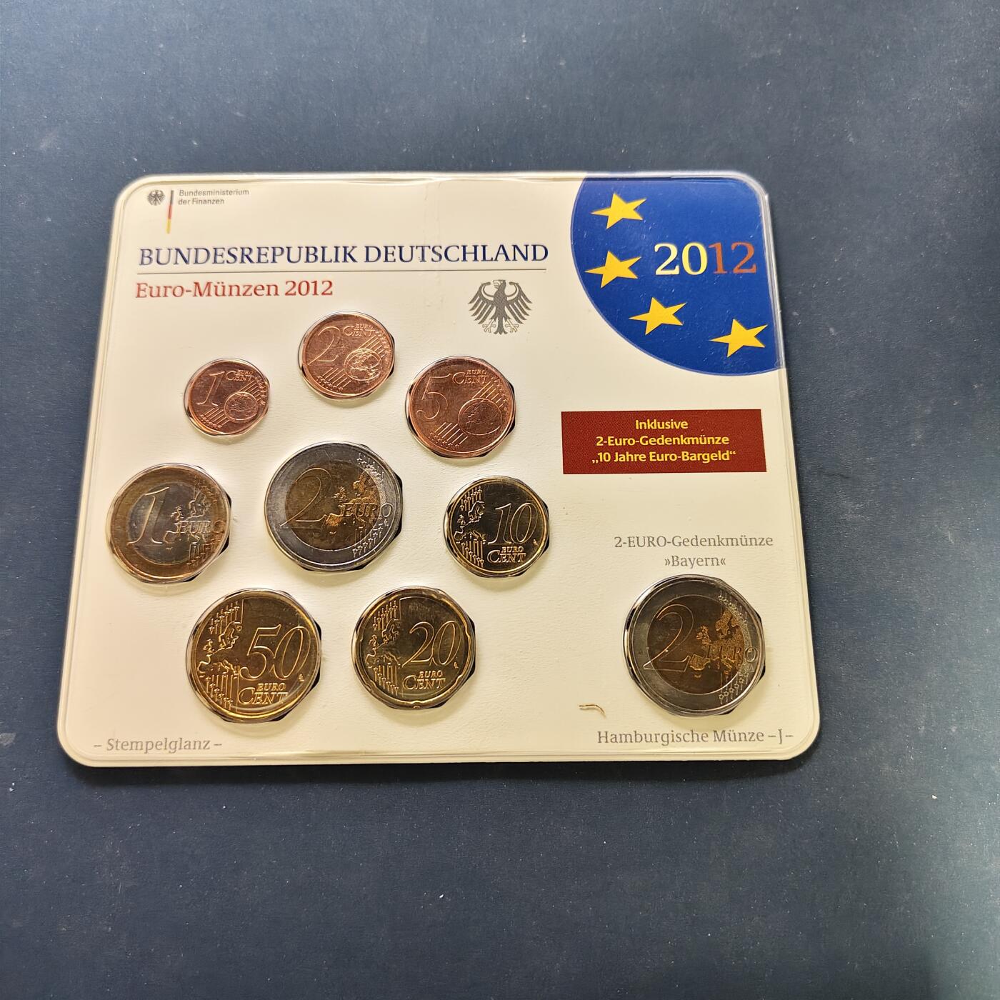 【全场包邮】纯粹捡漏拍501场-持续更新中 德国2012年J厂官方封装套币-含欧元十周年+巴伐利亚州新天鹅堡2枚纪念币（本年度未发行流通2欧）
