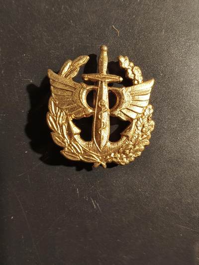 老王徽章第180期 - 比利时皇家士官学校贝雷帽徽