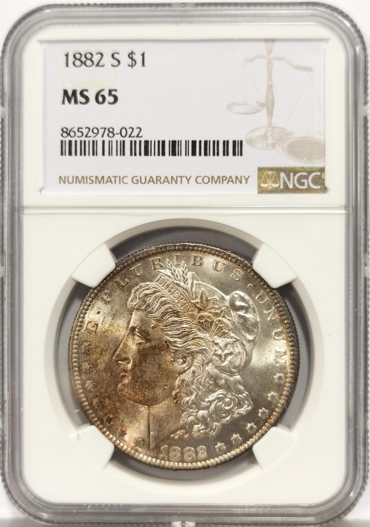 博洋堂“心向春光”2月精品大拍专场暨第160期（全场包邮） NGC MS65 美国1882年S版摩根银币，淡金彩，极美转光，打制上佳，一步到位的品相。
