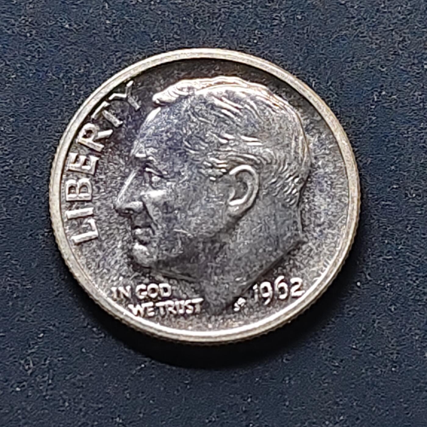 【全场包邮】纯粹捡漏拍500场-持续更新中 美国1962年罗斯福10分精制纪念银币【17.9毫米2.5克90%】