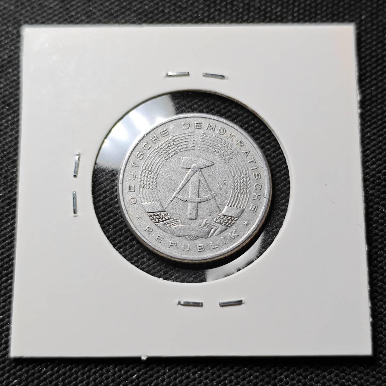 KK钱币收藏小铺  第393期  2月预留时间 周末发货 1958 东德50芬尼