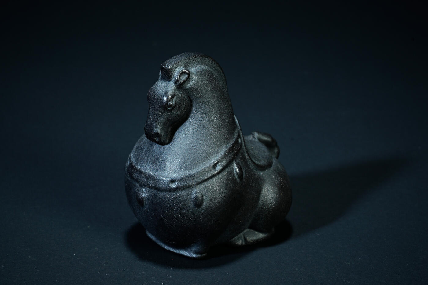 上海都达杂项专场二十一（全场包邮） 紫砂唐马茶宠摆件90-74