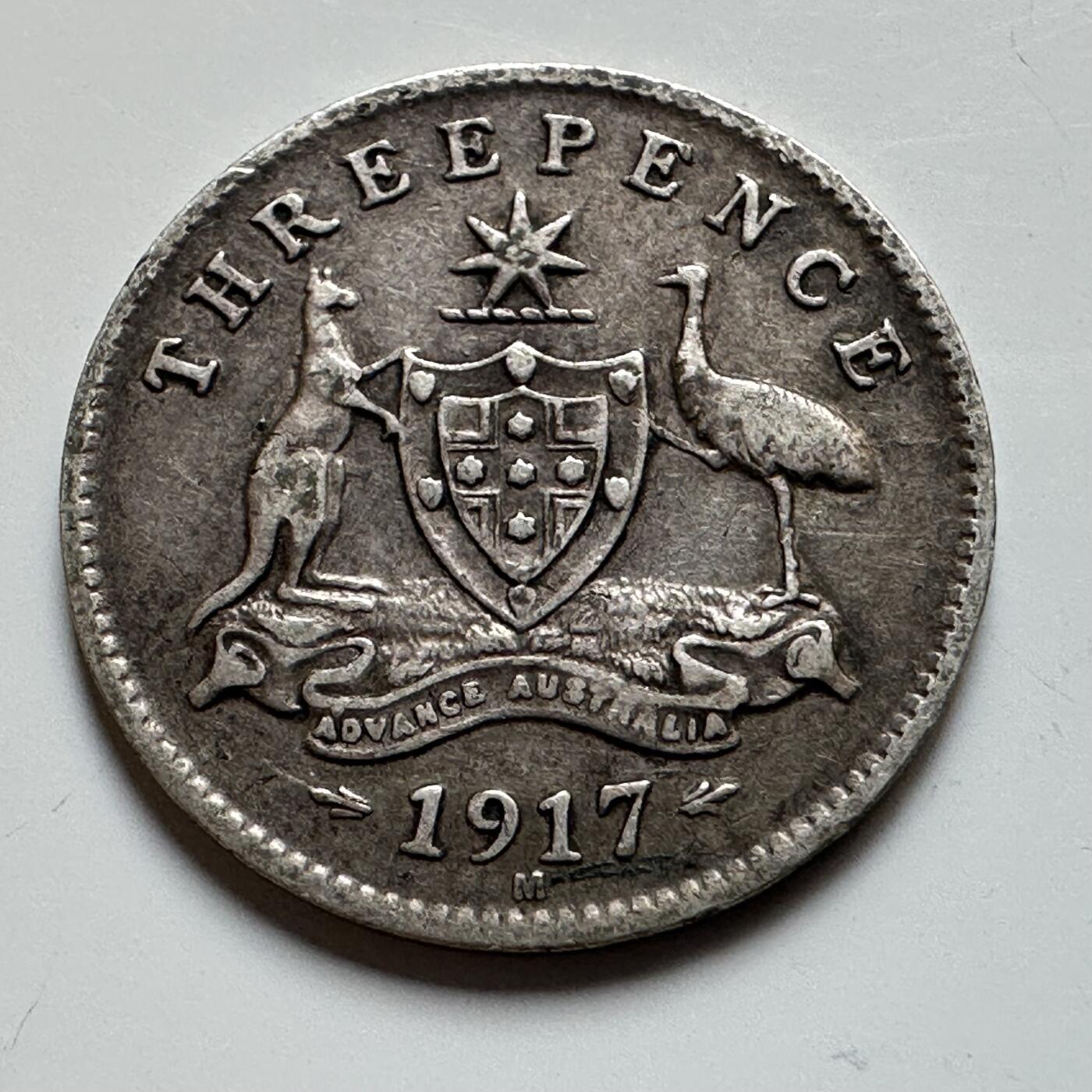 🌹外币初藏🌹🐯2026年第17场 快递将在12号停运 年前需发货的抓紧 ，年后正月十五恢复发货 澳大利亚1917年三便士银币