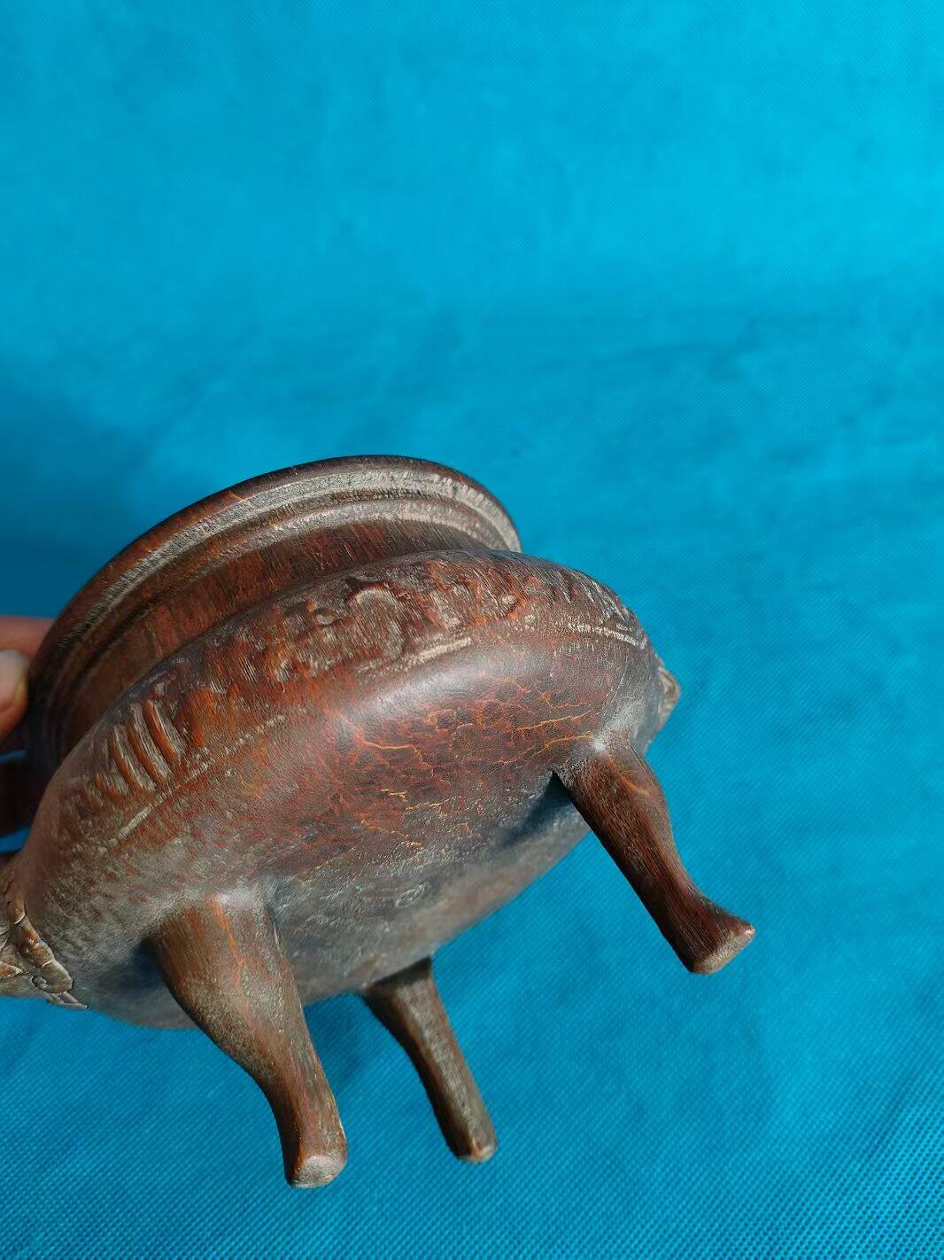 清代沉香木兽头香炉，口经12/腹经16/高11厘米，包浆浓郁厚重，完整无损，保老保真。