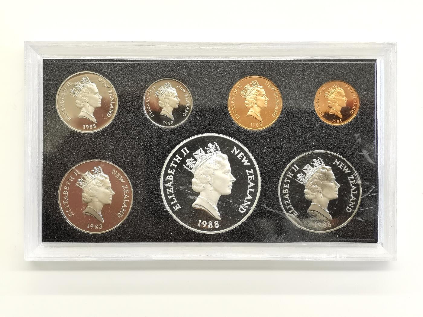 博洋堂“心向春光”2月精品大拍专场暨第160期（全场包邮） 新西兰1988年7枚精制套币，原盒证