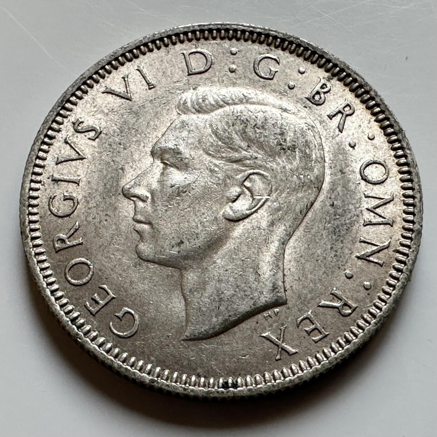 🌹外币初藏🌹🐯2026年第17场 快递将在12号停运 年前需发货的抓紧 ，年后正月十五恢复发货 英国1941年一先令银币 5.65克50%银 原光好品