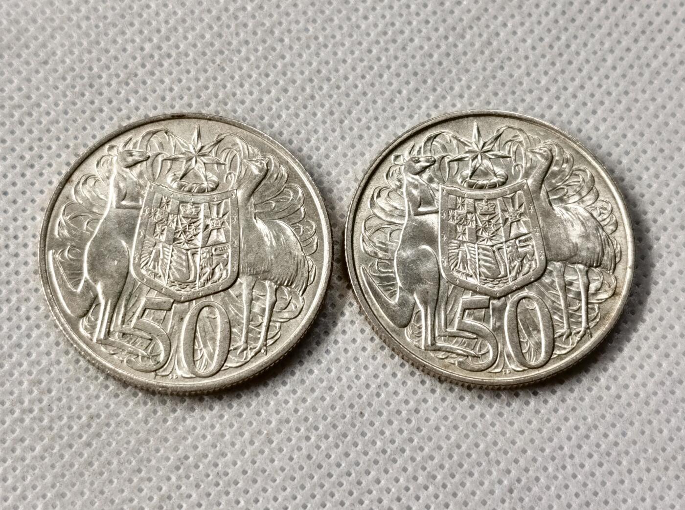 甄臻铺-世界币章拍卖（第49期）精品场拍品征集中，送拍享返佣金等优惠多多 澳大利亚 1966年 50分 伊丽莎白二世 银币 完未品转光彊烈，两枚一组，细节见图