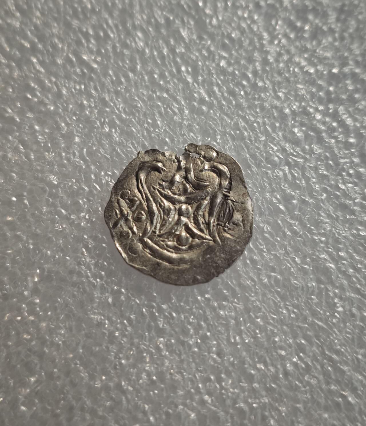 瓶子🏺第228期拍卖会  6-8世纪骠国打制银币  2克左右