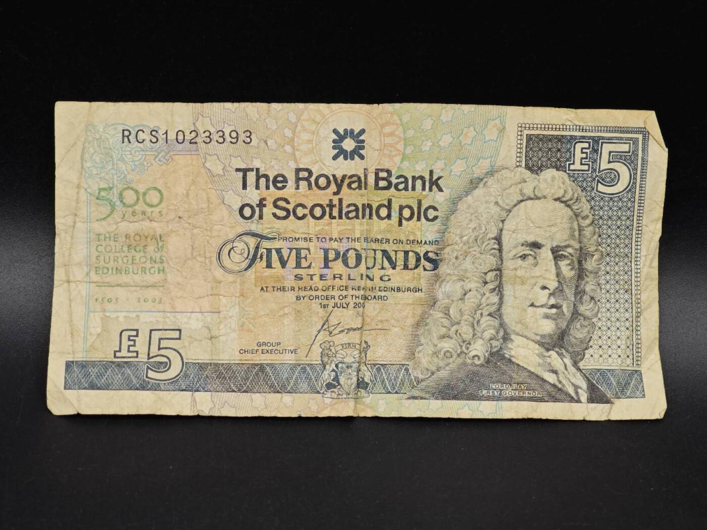 【淘币小摊】实时拍第八百六十五拍   纸币场    年前最后一周之前预留预留8号9号全部发出请更换最新收货地址不方便收货的请勿参拍或者顺丰到付 英国苏格兰皇家银行一镑纸币【有折】