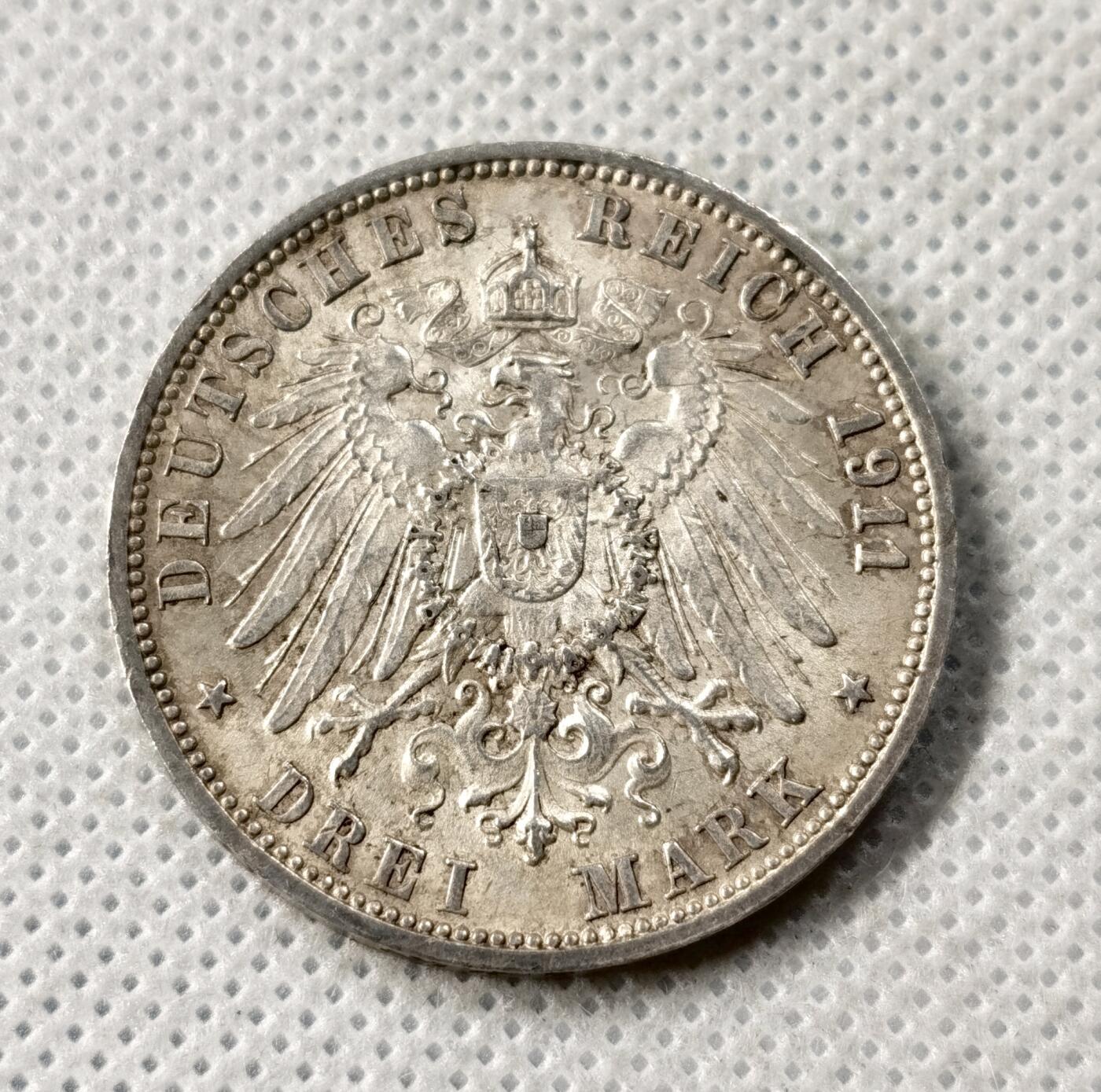 甄臻铺-世界币章拍卖（第49期）精品场拍品征集中，送拍享返佣金等优惠多多