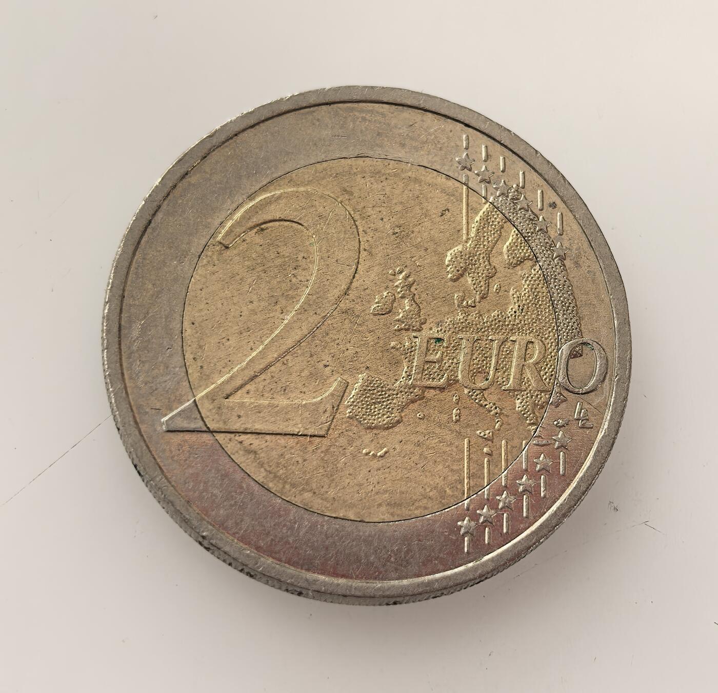 外国优质老铜币高银银币，周六九点倒数截拍，满百包邮，持续收拍，年后发货 德国2 欧元不莱梅州纪念币G版，属德国联邦州系列，正面铸不莱梅市政厅与象征城市自治的罗兰雕像，背面为欧元统一面额图案，见证德国州域历史文化与欧元货币体系的融合。