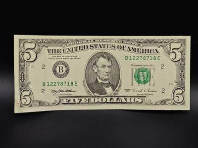 【淘币小摊】实时拍第八百六十五拍   纸币场    年前最后一周之前预留预留8号9号全部发出请更换最新收货地址不方便收货的请勿参拍或者顺丰到付 - 美国5美元纸币【有折】