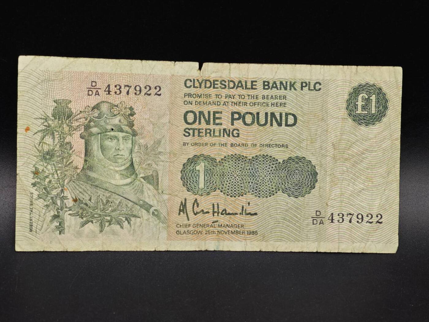 【淘币小摊】实时拍第八百六十五拍   纸币场    年前最后一周之前预留预留8号9号全部发出请更换最新收货地址不方便收货的请勿参拍或者顺丰到付 英国克莱德代尔银行一镑纸币【有折】