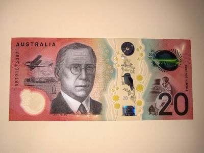 春节钱币瓷器清货捡漏拍场 - 澳大利亚新版明亮版20元，全新UNC一张，很漂亮