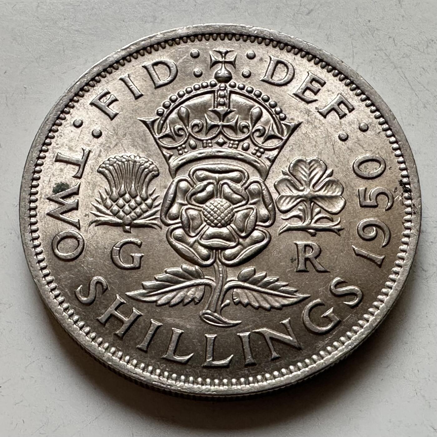 🌹外币初藏🌹🐯2026年第17场 快递将在12号停运 年前需发货的抓紧 ，年后正月十五恢复发货 英国1950年2先令 原光好品