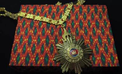 2026新年第一场  - 柬埔寨王国 国家功绩大勋章  大项链级 最高级别  铜镀金工艺 洪森佩戴的同款原品 带有原盒 众多亲王同款