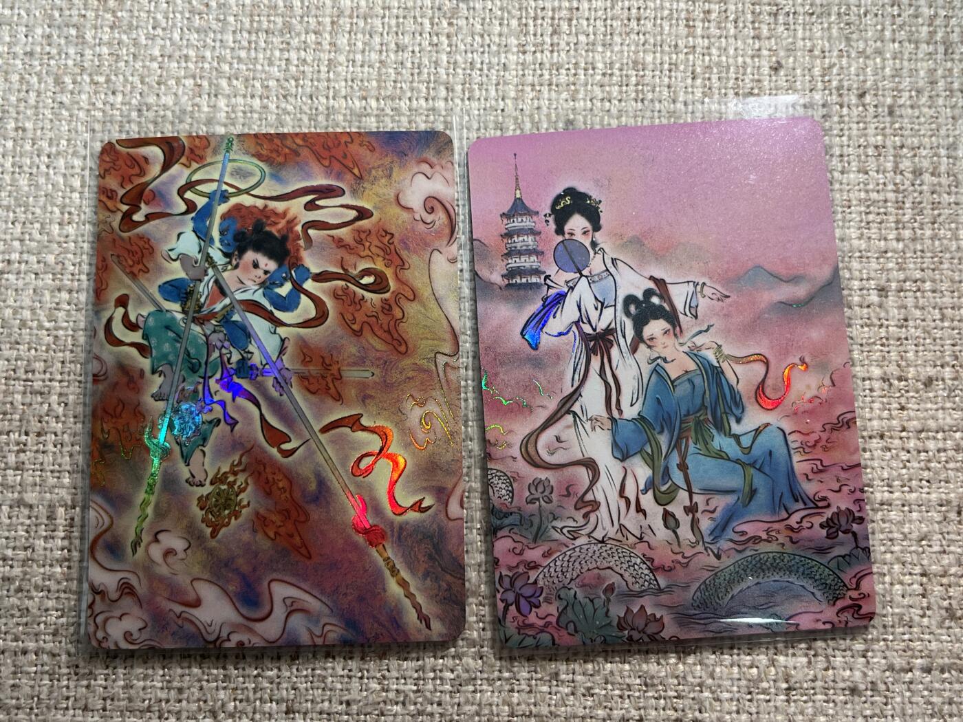 欢迎送拍、零成本上架，释放现金流，合理分配上拍卡品 【彩闪】哪吒、青白蛇 （卡背烫金线稿）启读文化