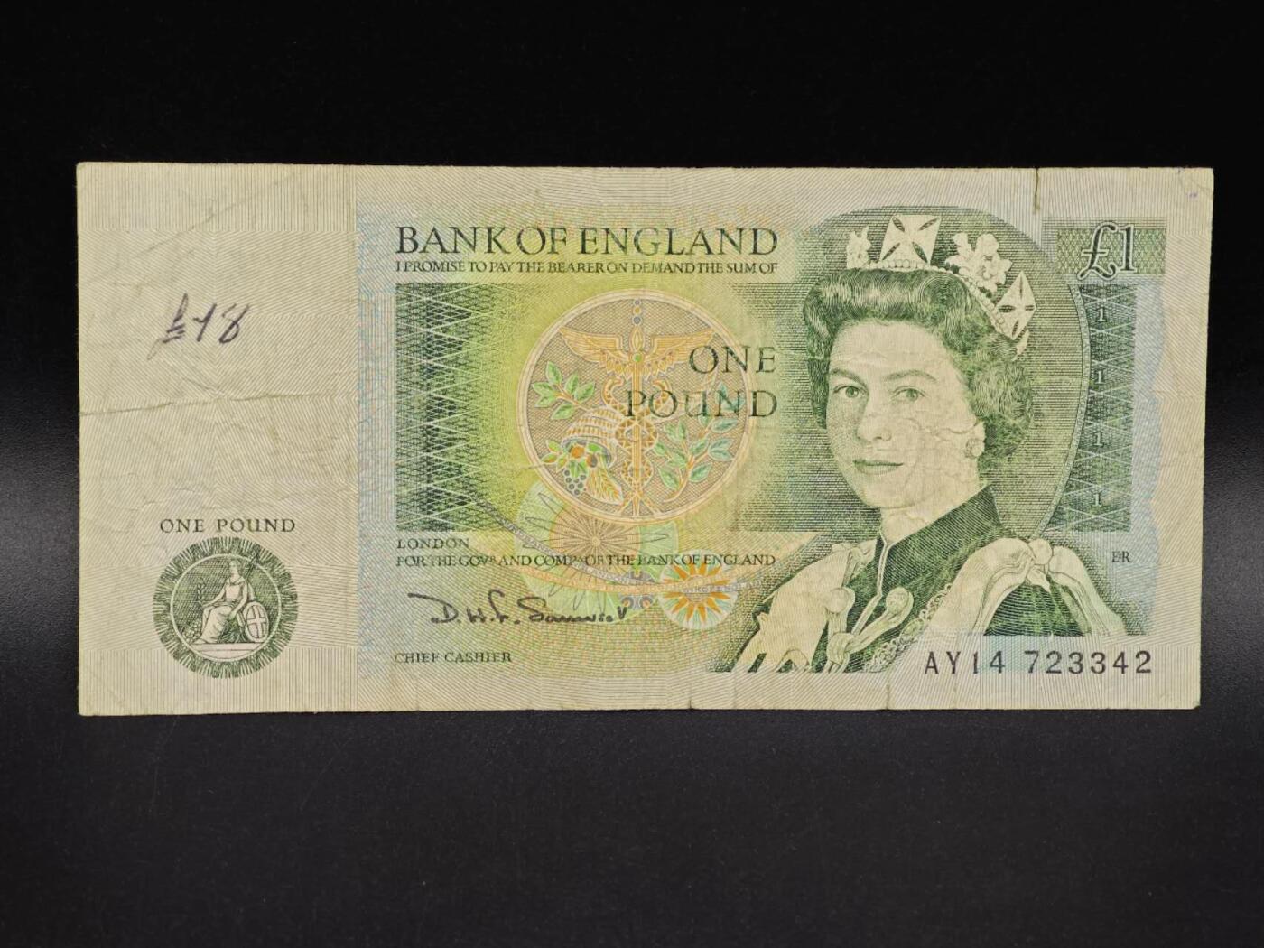 【淘币小摊】实时拍第八百六十五拍   纸币场    年前最后一周之前预留预留8号9号全部发出请更换最新收货地址不方便收货的请勿参拍或者顺丰到付 英国英格兰银行一镑纸币【有折】