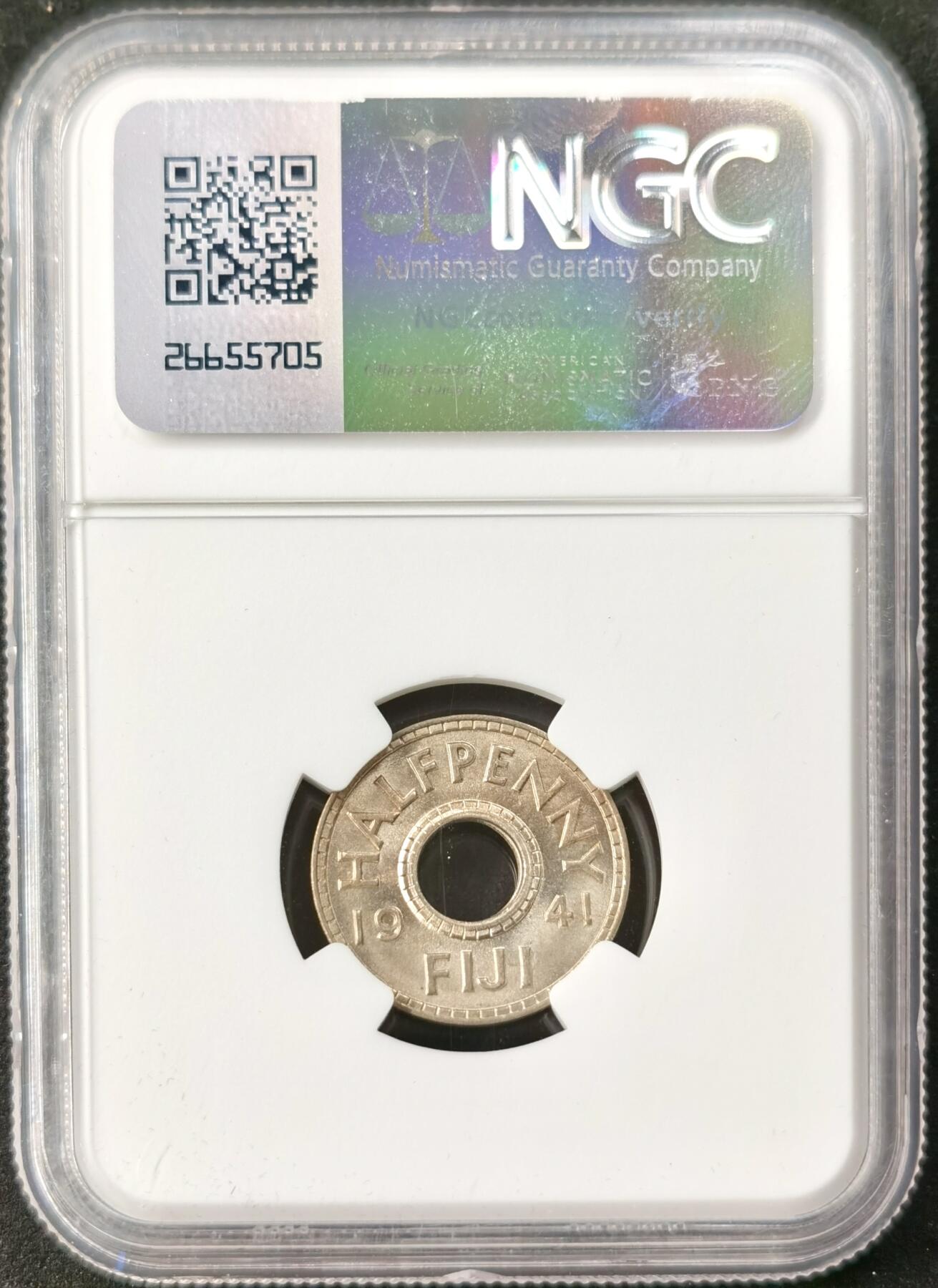 甄臻铺-世界币章拍卖（第49期）精品场拍品征集中，送拍享返佣金等优惠多多