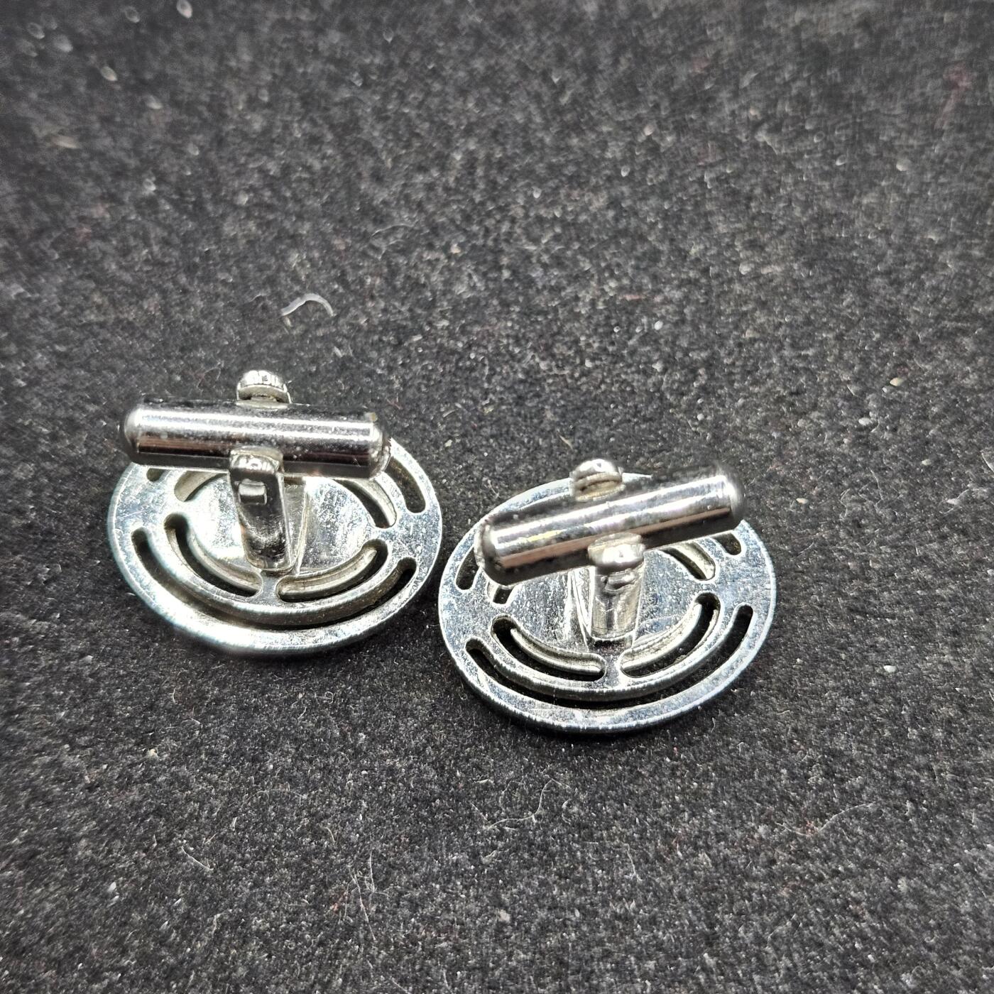 0元起拍勋章 第332期 咸鱼国勋章拍卖专场 2月8日（周日）下午6：00开始 日本中古袖扣一对